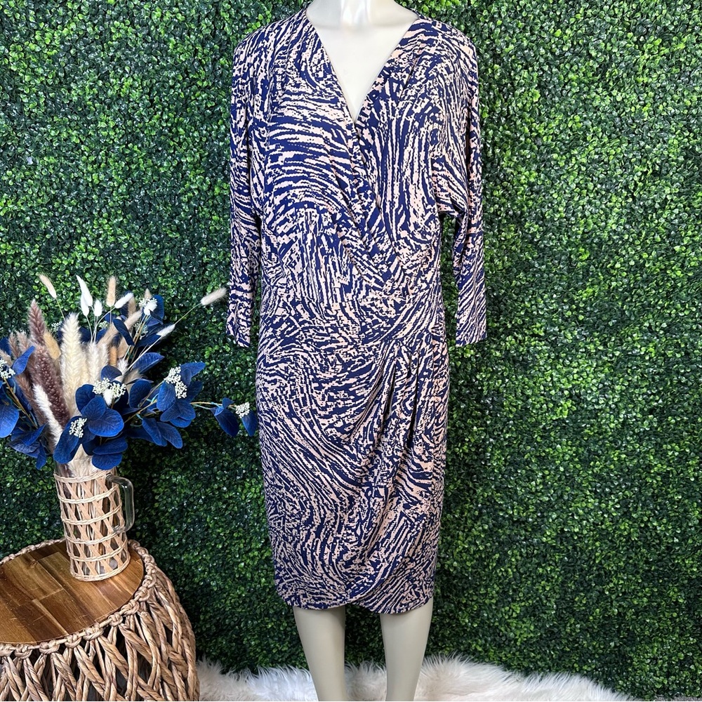 Nwot Max & Cleo Navy‎ and Beige Patterned Dress business office wear